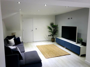 Luxurious 2 bed house (sleeps 4) Close to Leeds City Centre